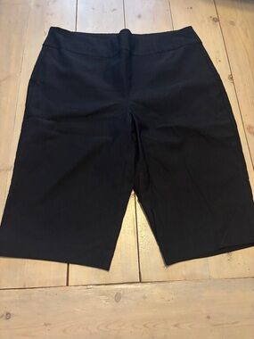 Chico's Black Bermuda Shorts - Classic Stretch (size 1.5- Medium)
